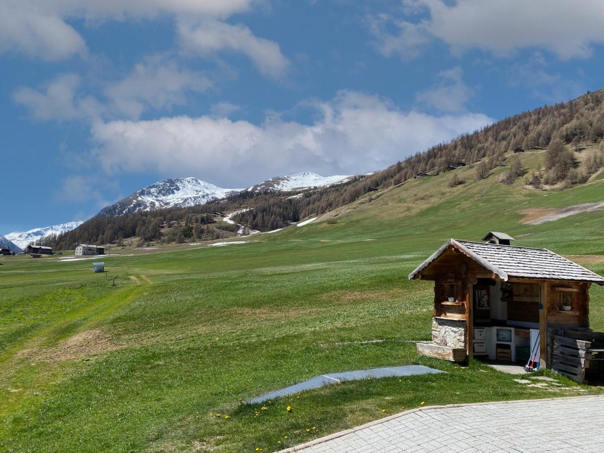 Mountain Chalet Milly Livigno Exterior photo
