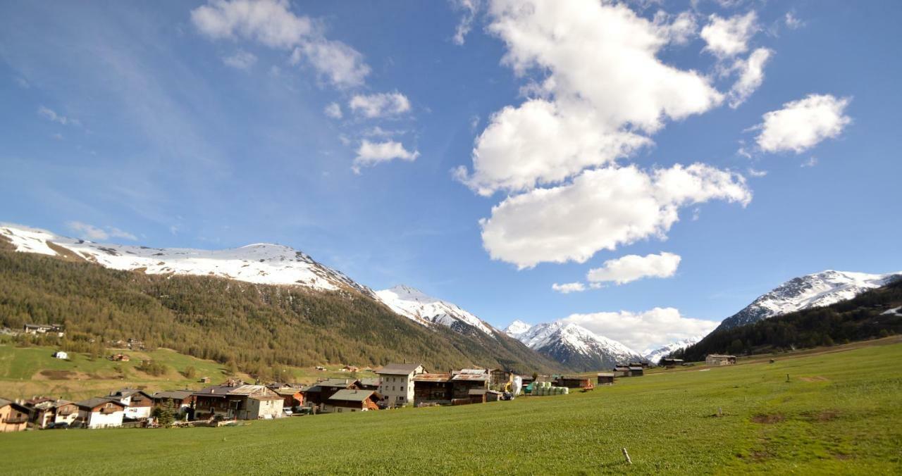 Mountain Chalet Milly Livigno Exterior photo